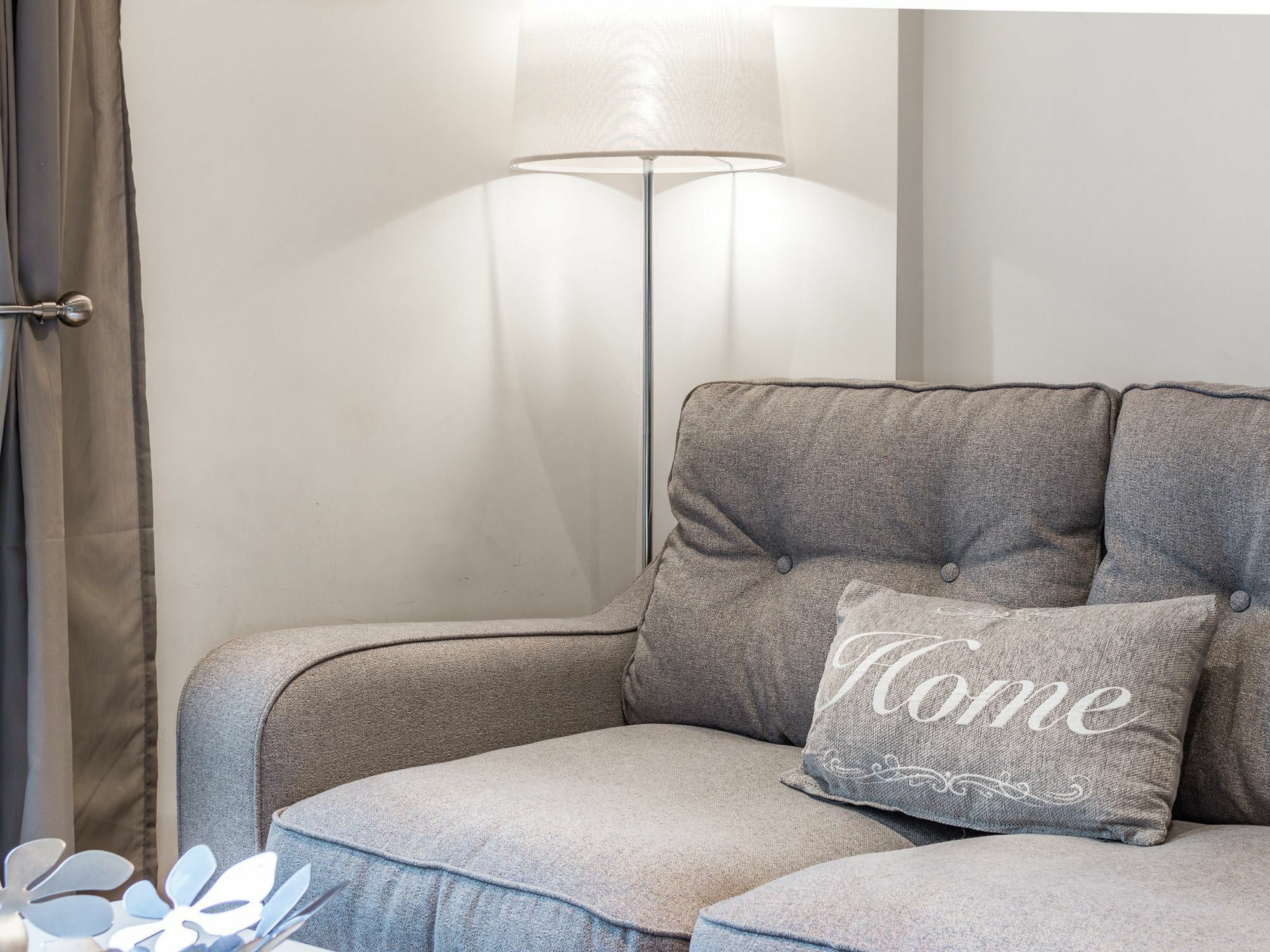 City Center Apartment Bedford Bagian luar foto